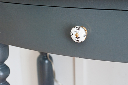 Detail of the drawer pull