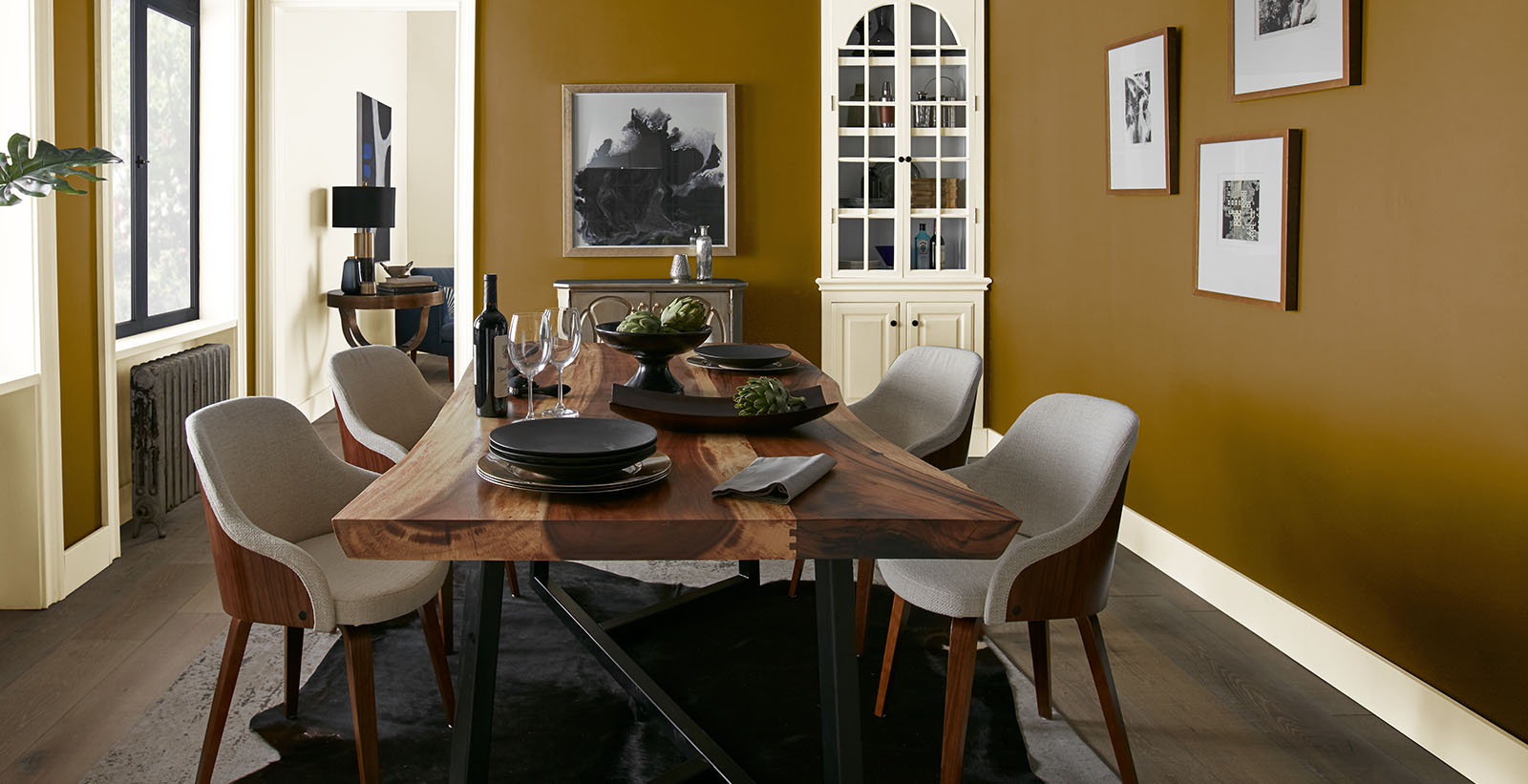 yellow eclectic bold & dramatic dining room