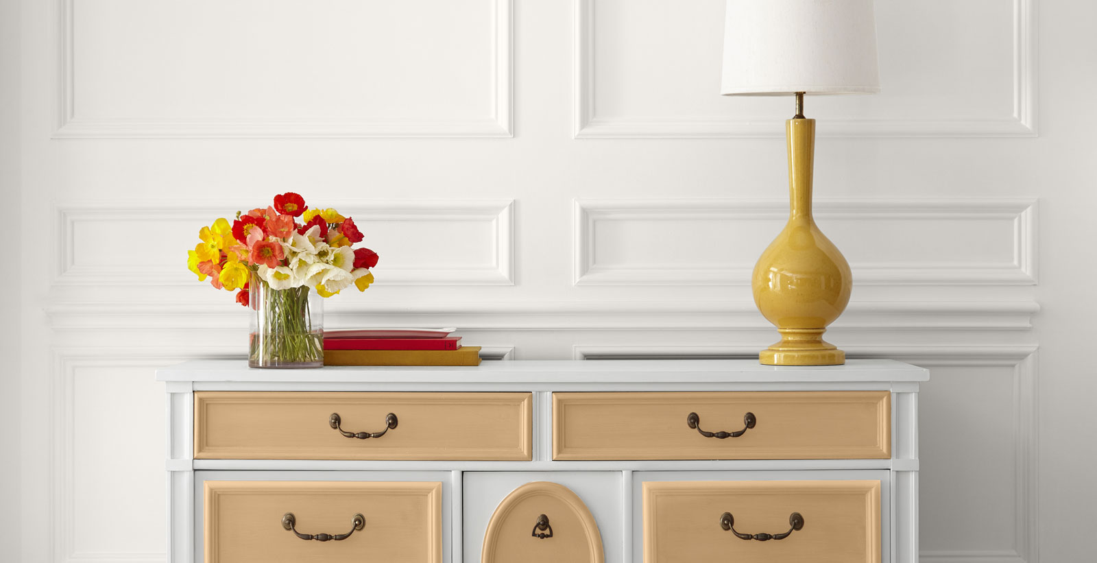 yellow classic relaxed & serene hallway