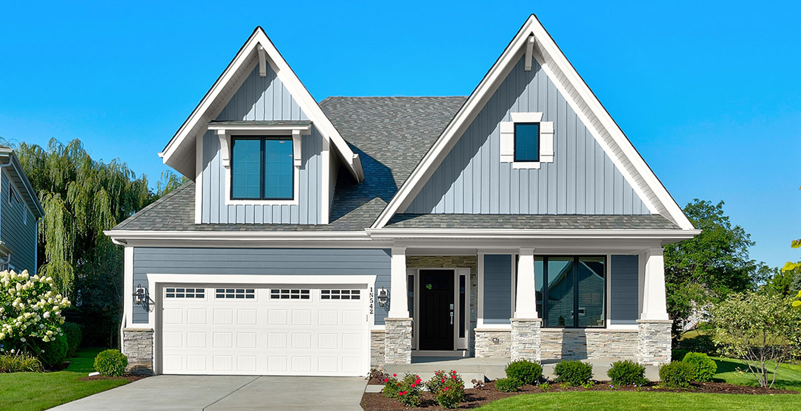 cool simple craftsman home exterior