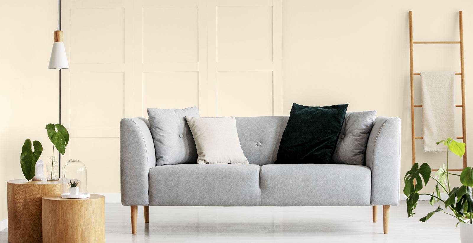 white modern cozy & inviting living room