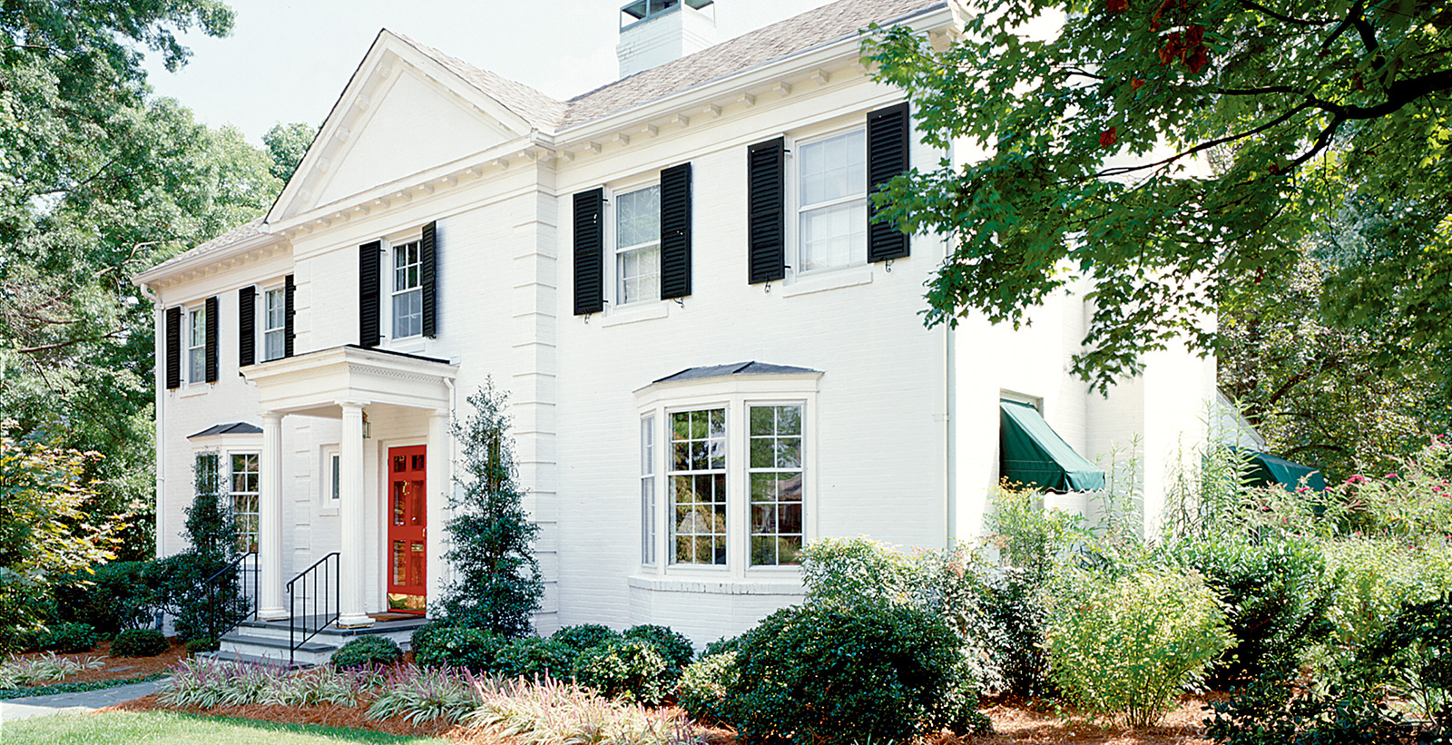 Stately Alabaster Exterior Colonial House Exterior Stately Alabaster Exterior Colonial House Exterior