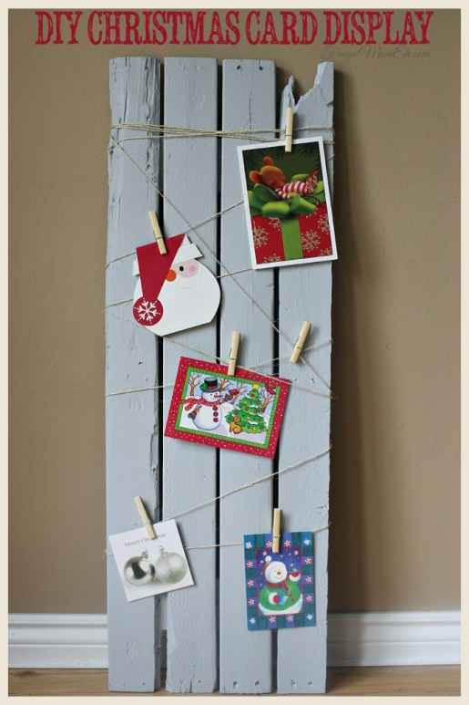 Christmas Card Display from Frugal Mom Eh