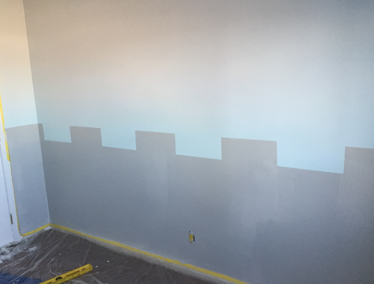 Showing the wall painted with the castle base.