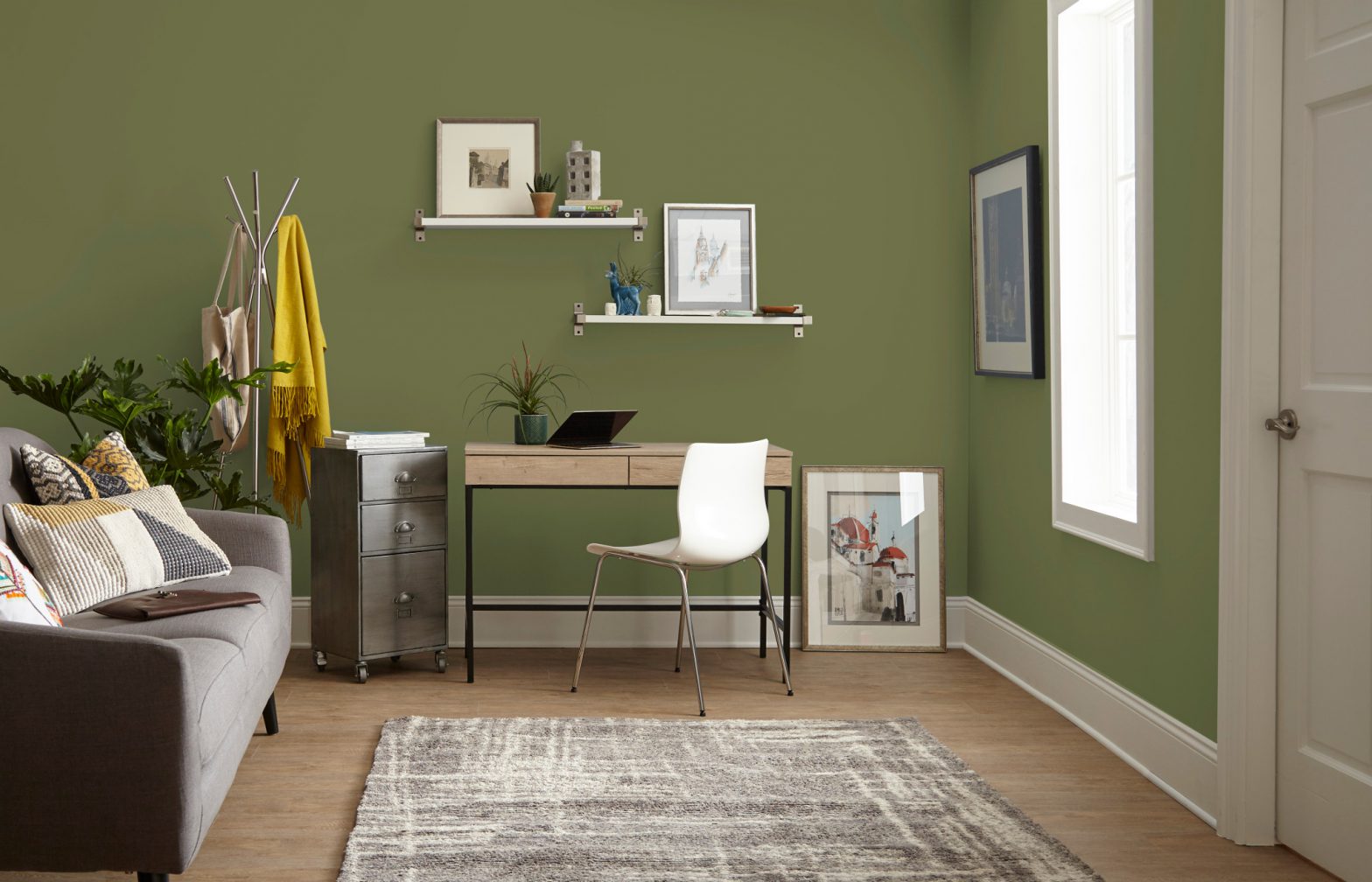 Secret Meadow Colorfully BEHR