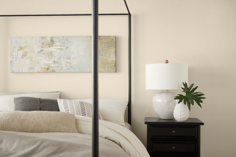 Walls Cameo White MQ332 Colorfully BEHR