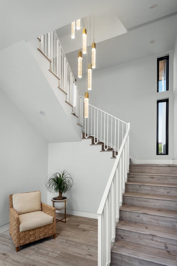 Entryway painted in Platinum PPU-26-11