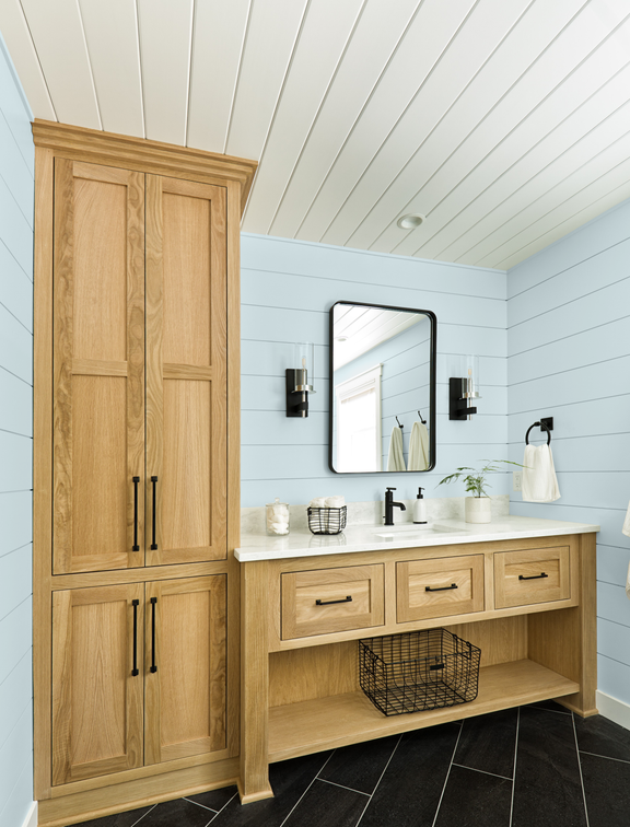 Rustic bathroom with Waterfall (HDC-CT-16B) walls